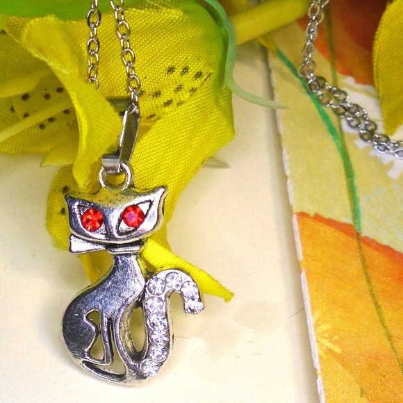 2/$25 NWOT Adorable kitty Cat Rhinestone necklace Jeweled Kitten Charm pendant - Picture 3 of 5